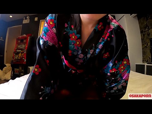 ❤️ Jong cosplay meisje houdt van seks tot orgasme met een squirt in een paardenvrouwtje en een blowjob. Aziatisch meisje met harig kutje en mooie tieten in traditioneel Japans kostuum in amateur video waarin masturbatie met neukspeeltjes wordt getoond. Sakura 3 OSAKAPORN. ️ Super sex at us ❌️ ❌️❤