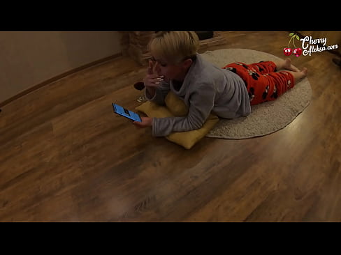 ❤️ Gekke Blondine Pijpt Enorme Pik en Stuitert Er Op - Anale Seks ️ Super sex at us ❌️ ❌️❤