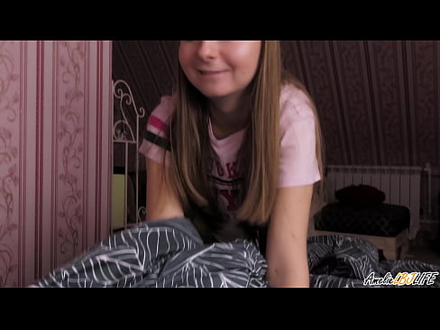 ❤️ Blondie zuigt haar BFF's diep en krijgt Cum in haar mond ️ Super sex at us ❌️ ❌️❤